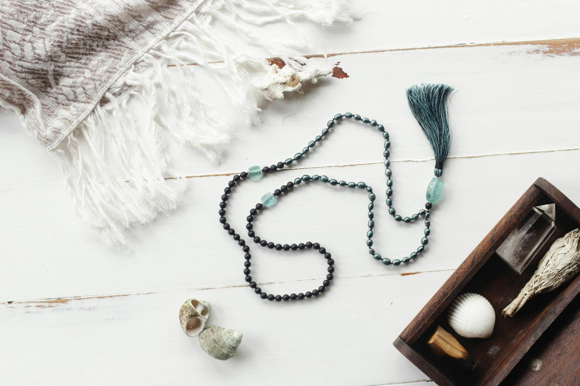 beaded fringe necklace tutorial